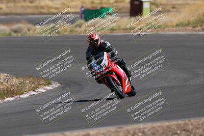 media/Apr-19-2025-AHRMA (Sat) [[3d98ca3309]]/Race/Group 8/Turn 4 part 2/